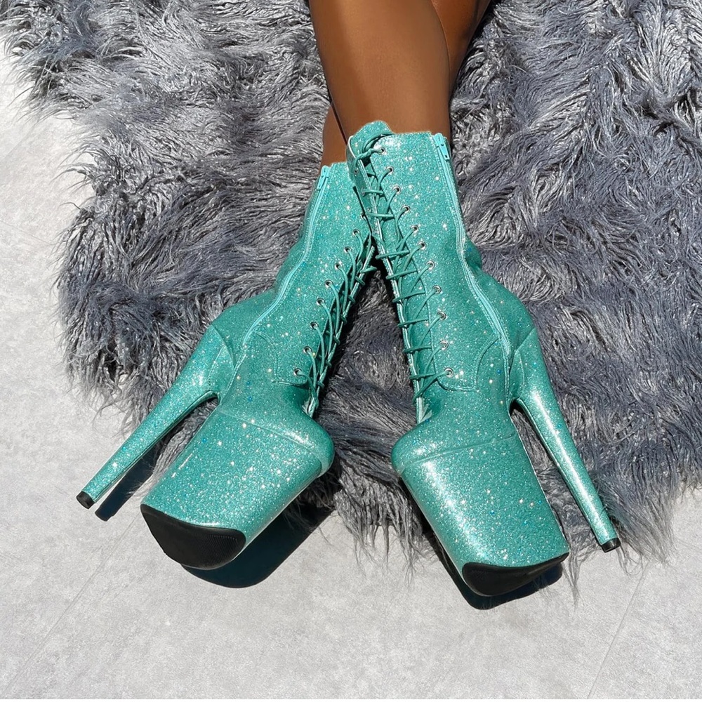 BRAND NEW Hella Heels Glitterati Boots 8” sz US 9